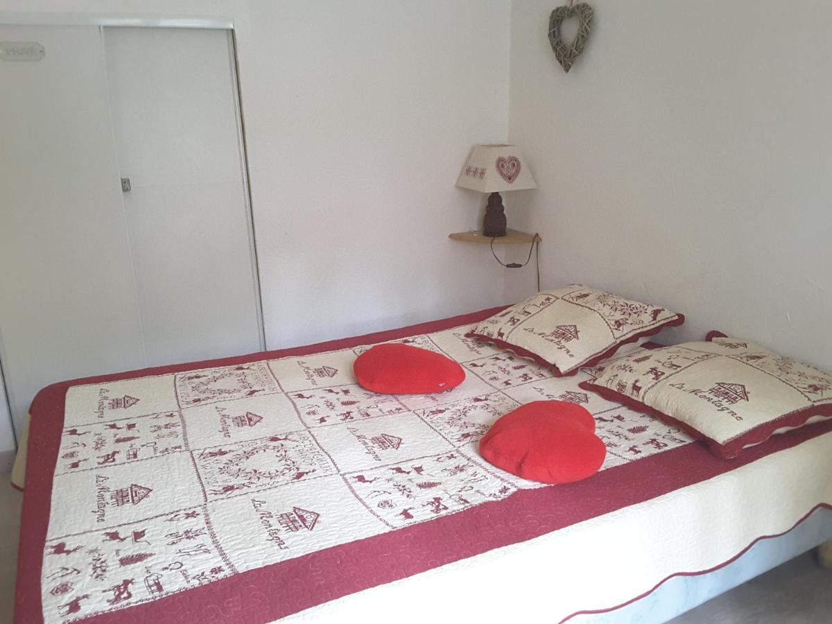 Appartement Saint Jean Montclar Extérieur photo